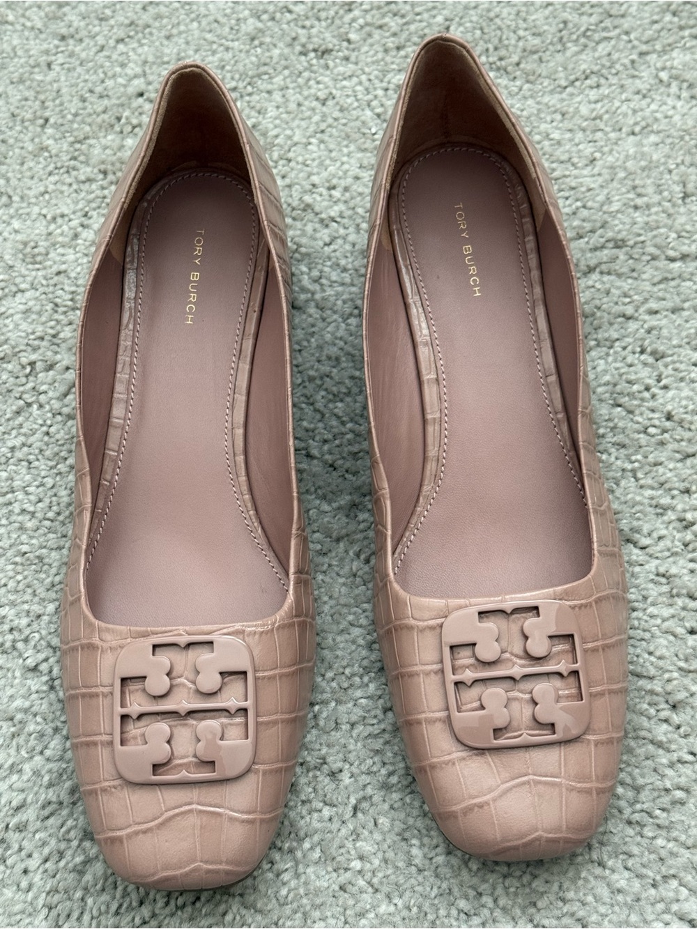 Tory Burch Croc-Embossed Logo Ballet Flats in Taupe Size 11